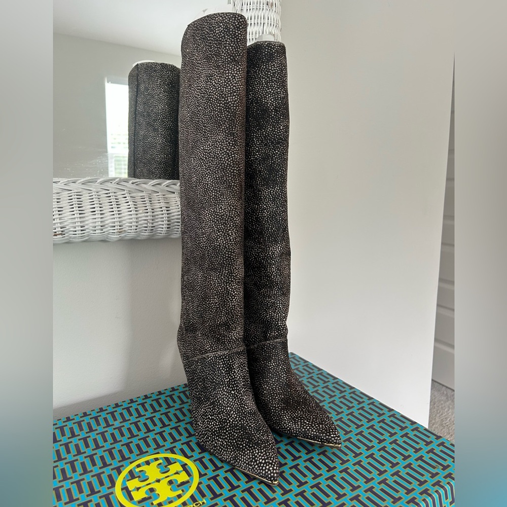 Like New* Tory Burch Lila 90MM Knee Boot - Genuine Leather, Spotted Haircalf 7.5